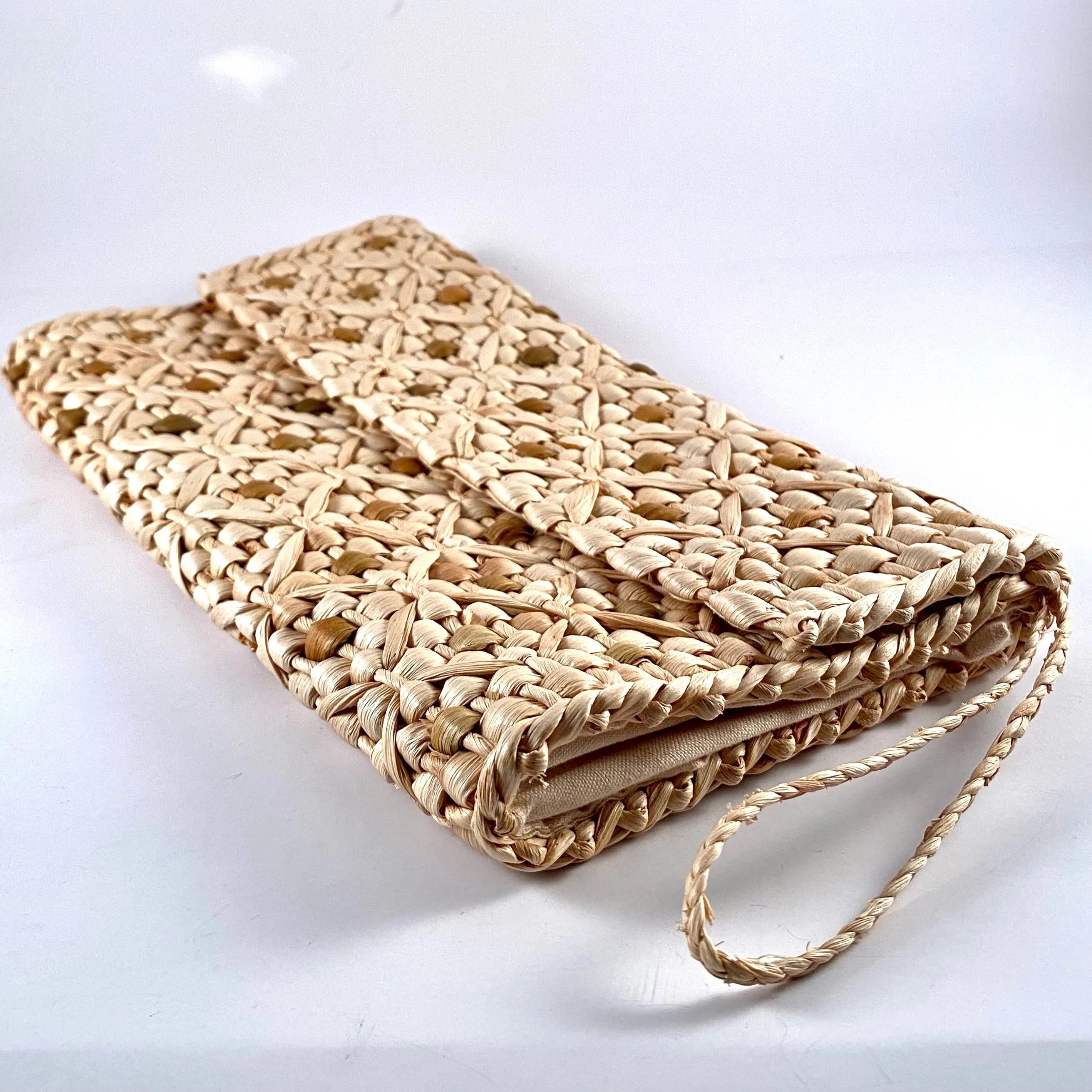 1970s Straw Woven Clutch