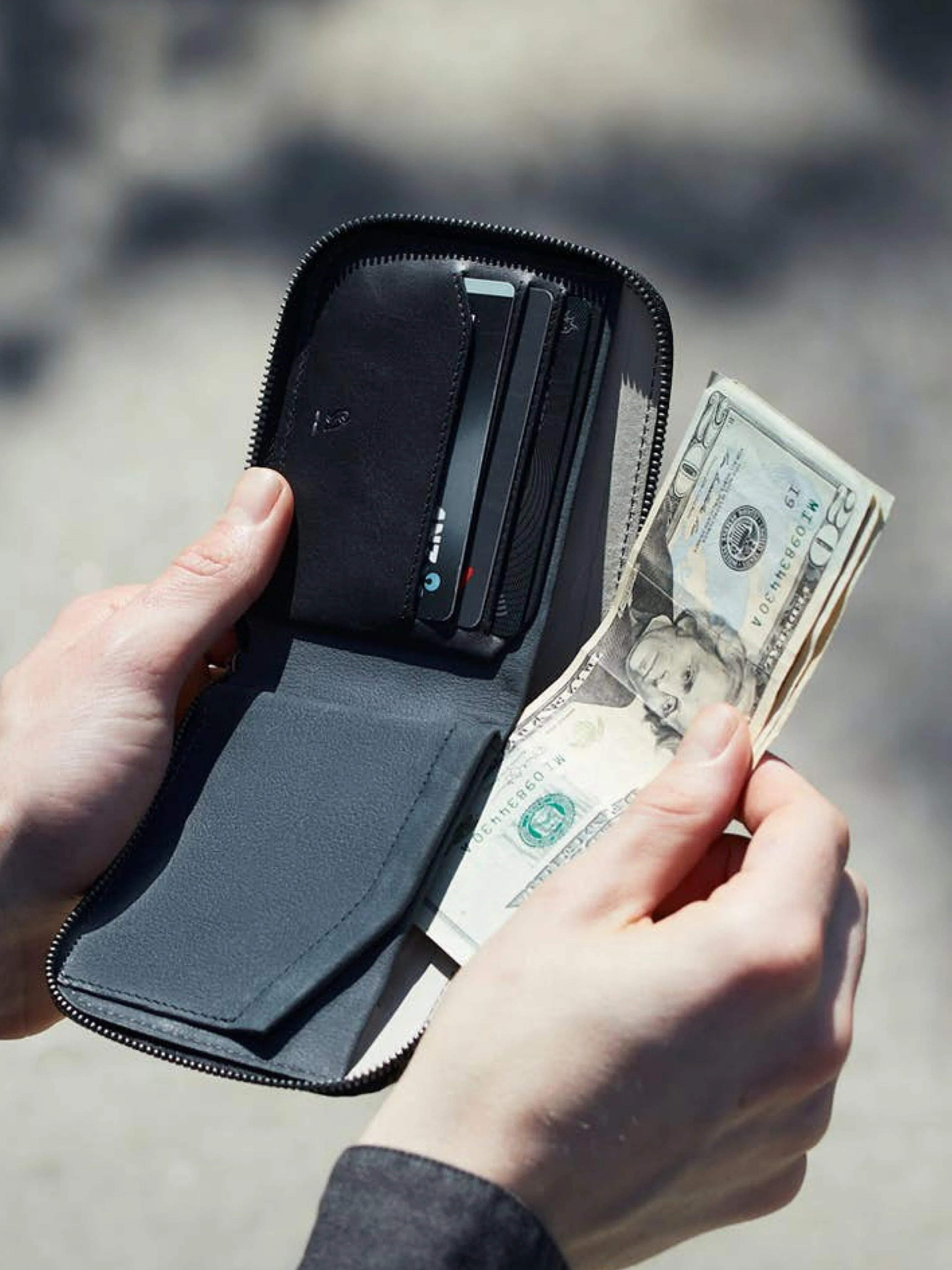 Bellroy Zip Wallet Premium Edition Darkwood RFID