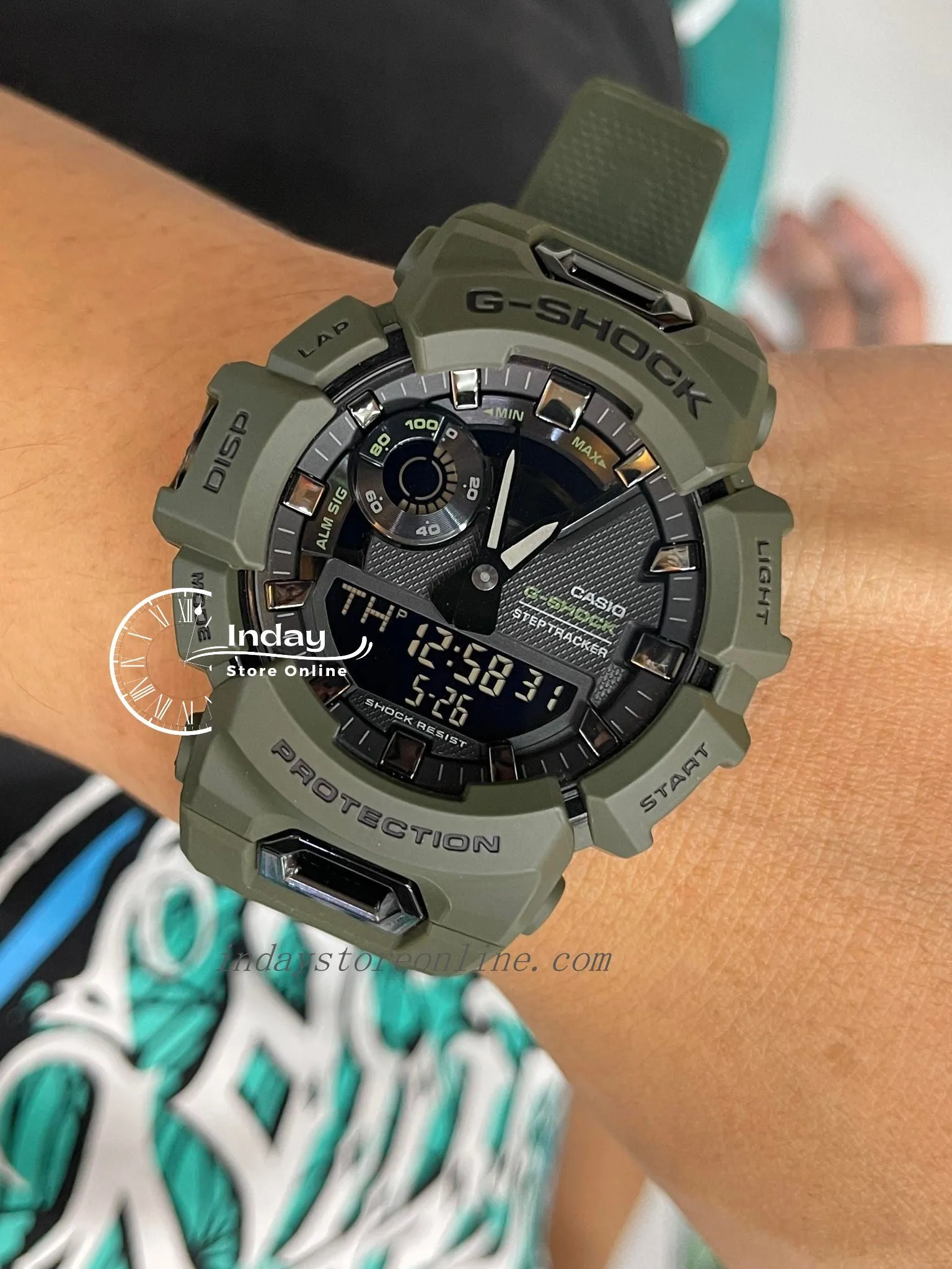Casio G-Shock  G-SQUAD Men's Watch GBA-900UU-3A Analog-Digital GBA-900 Series