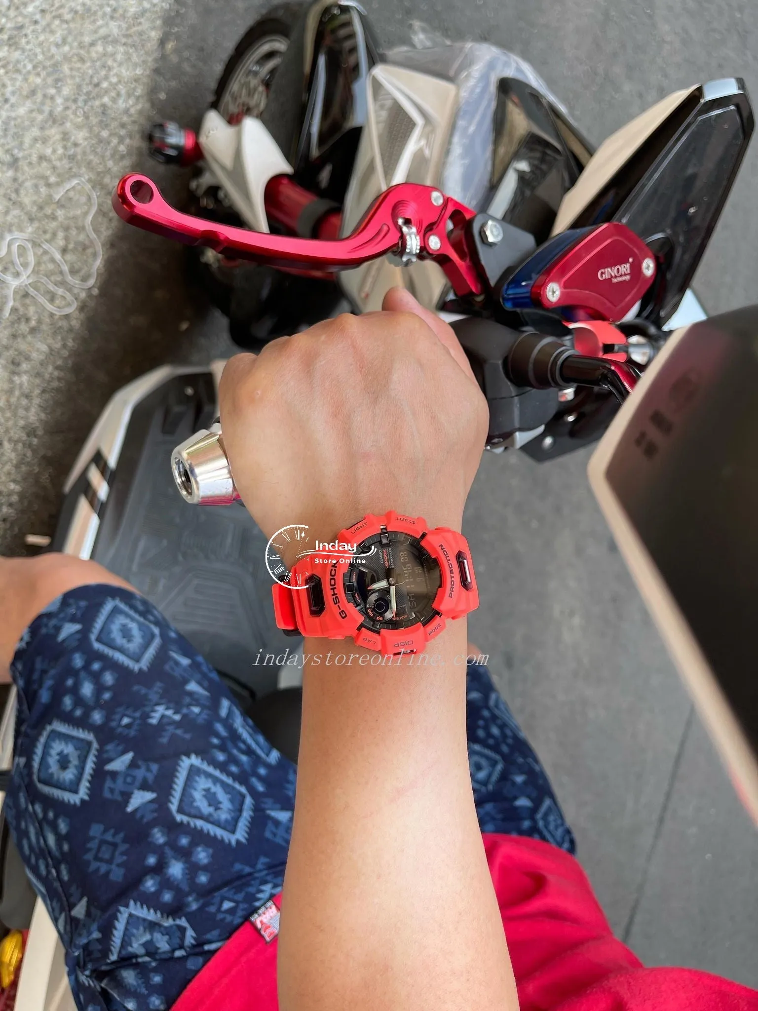 Casio G-Shock Men's Watch GBA-900-4A Analog-Digital G-Squad GBA-900 Series Shock Resistant Mobile link (Automatic connection, wireless linking using Bluetooth®) Mineral Glass