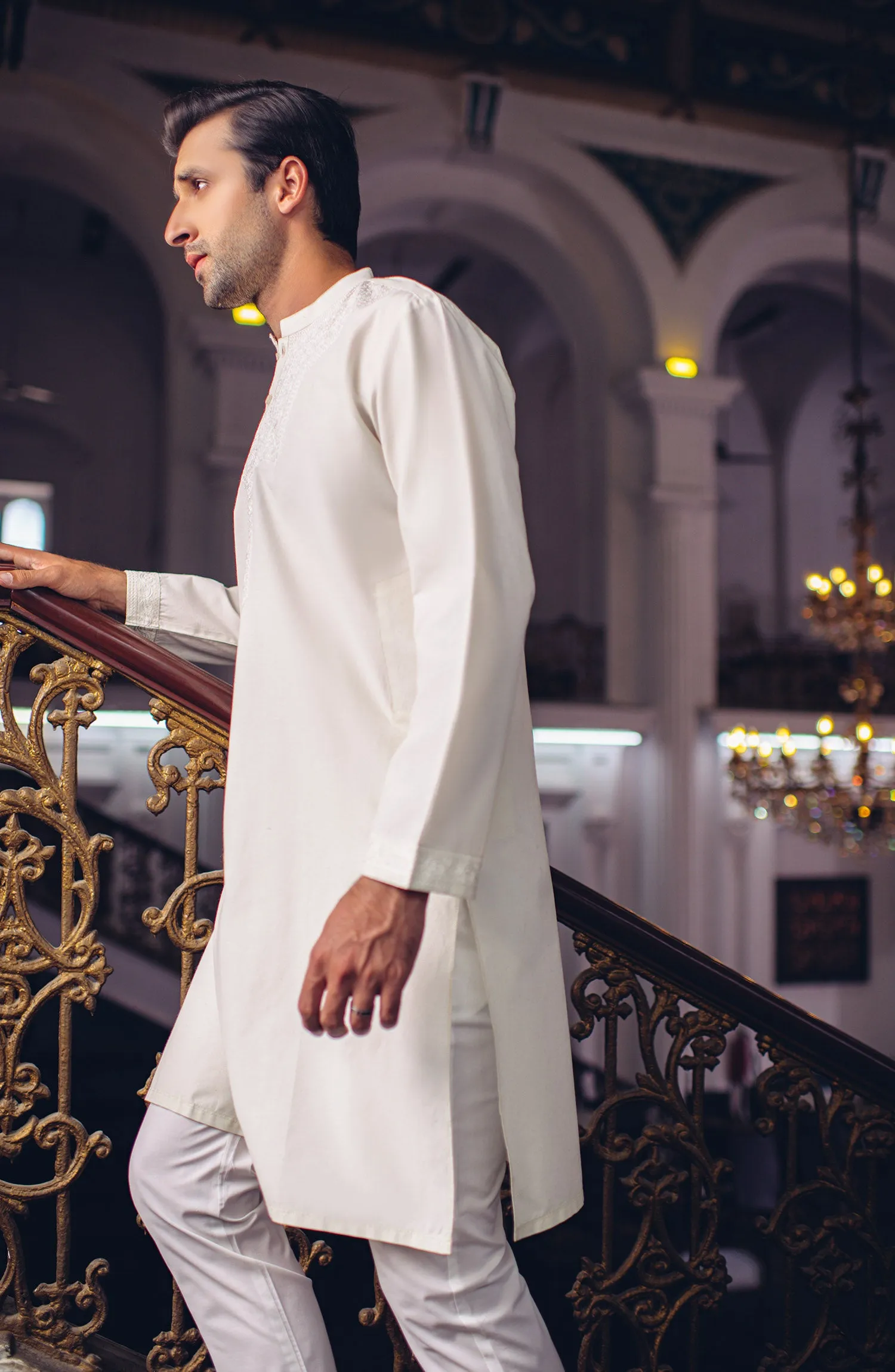 Embroidered Mens Kurta