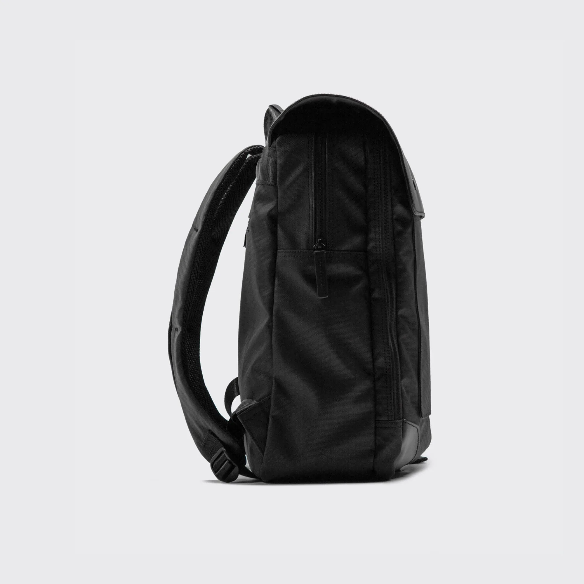 FLATSQUARE BACKPACK 20L