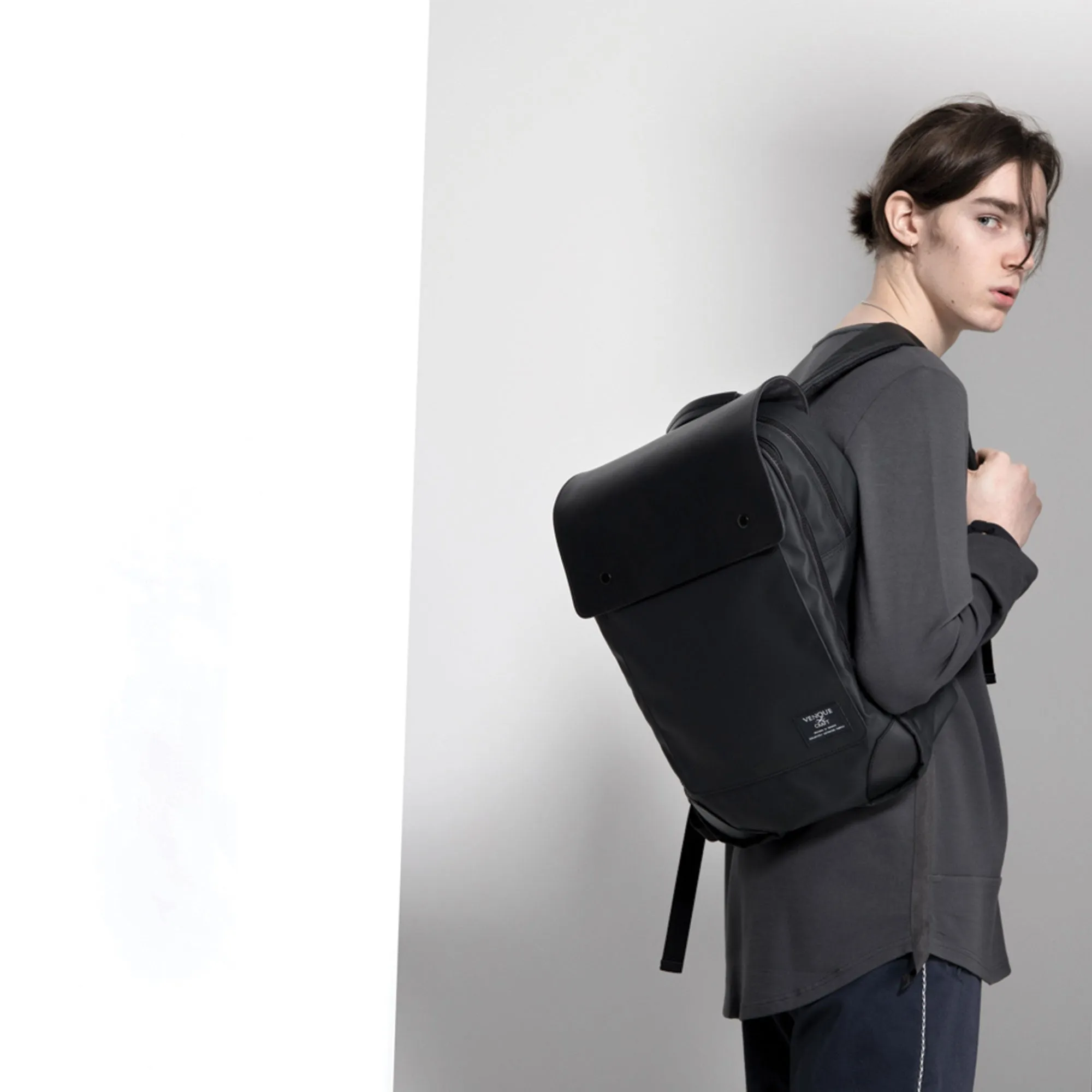 FLATSQUARE BACKPACK 20L