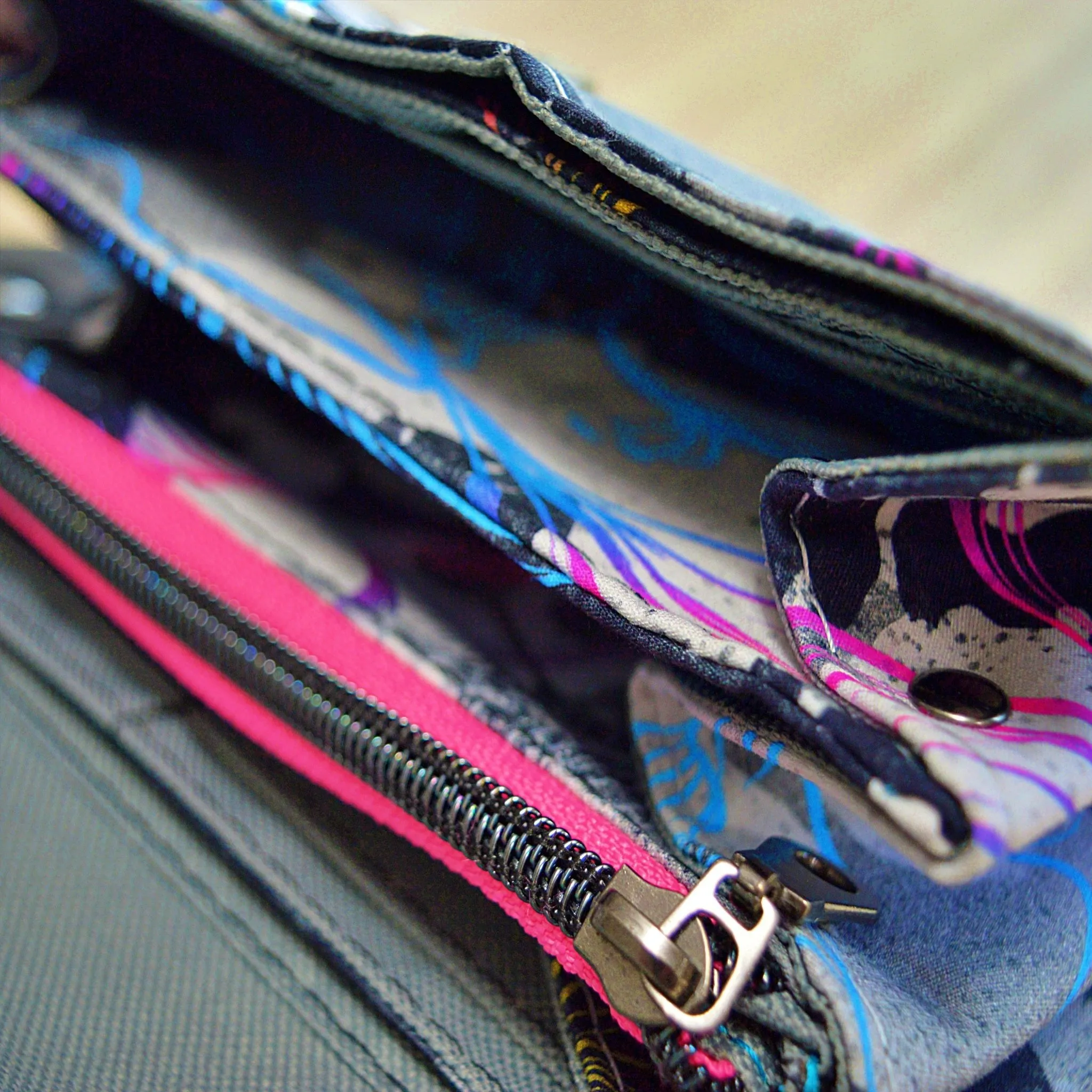 Hibiscus Burst Clutch Wallet