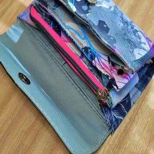 Hibiscus Burst Clutch Wallet