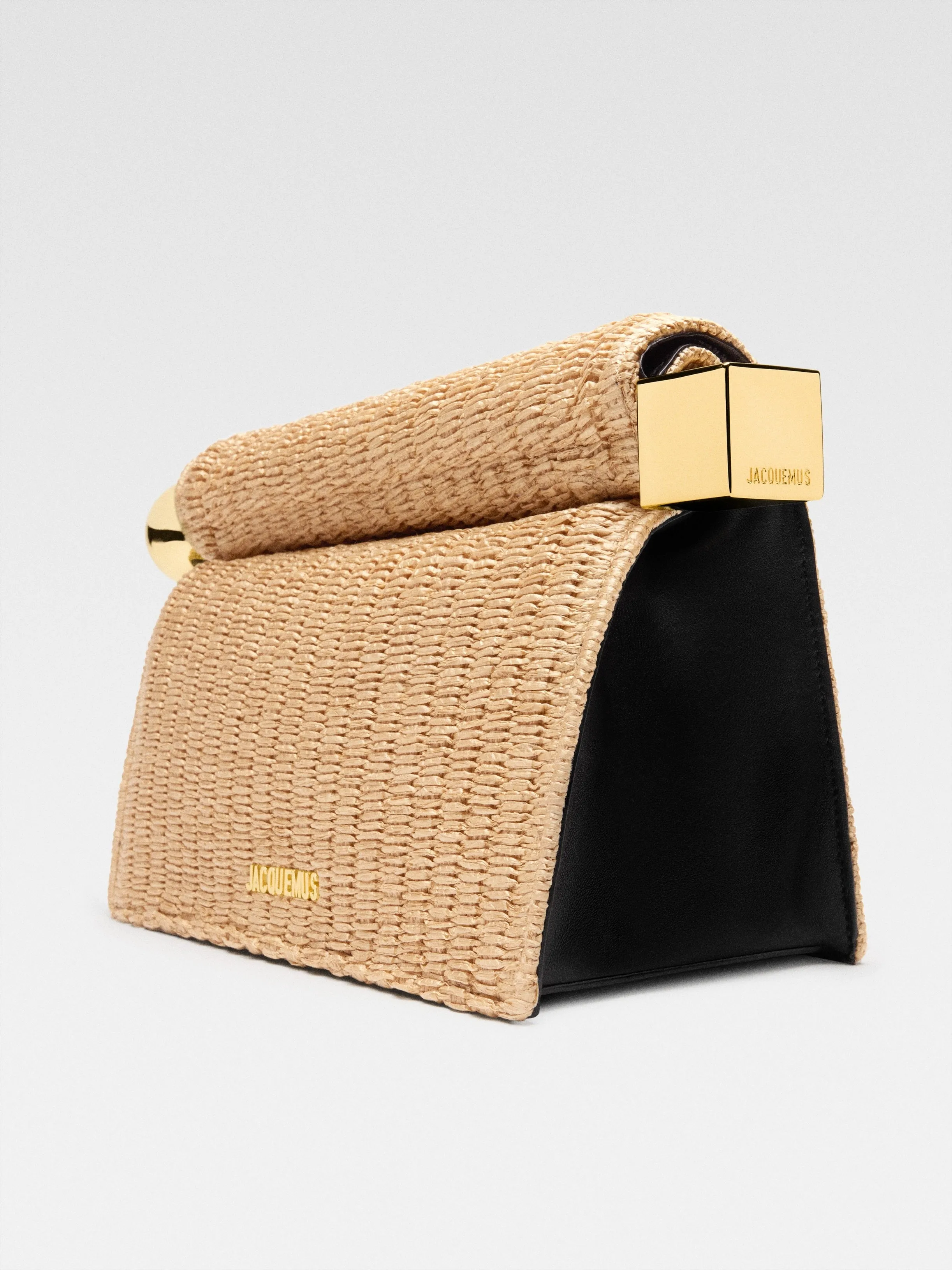 Jacquemus La Pochette Rond Carre iin Natural/Black