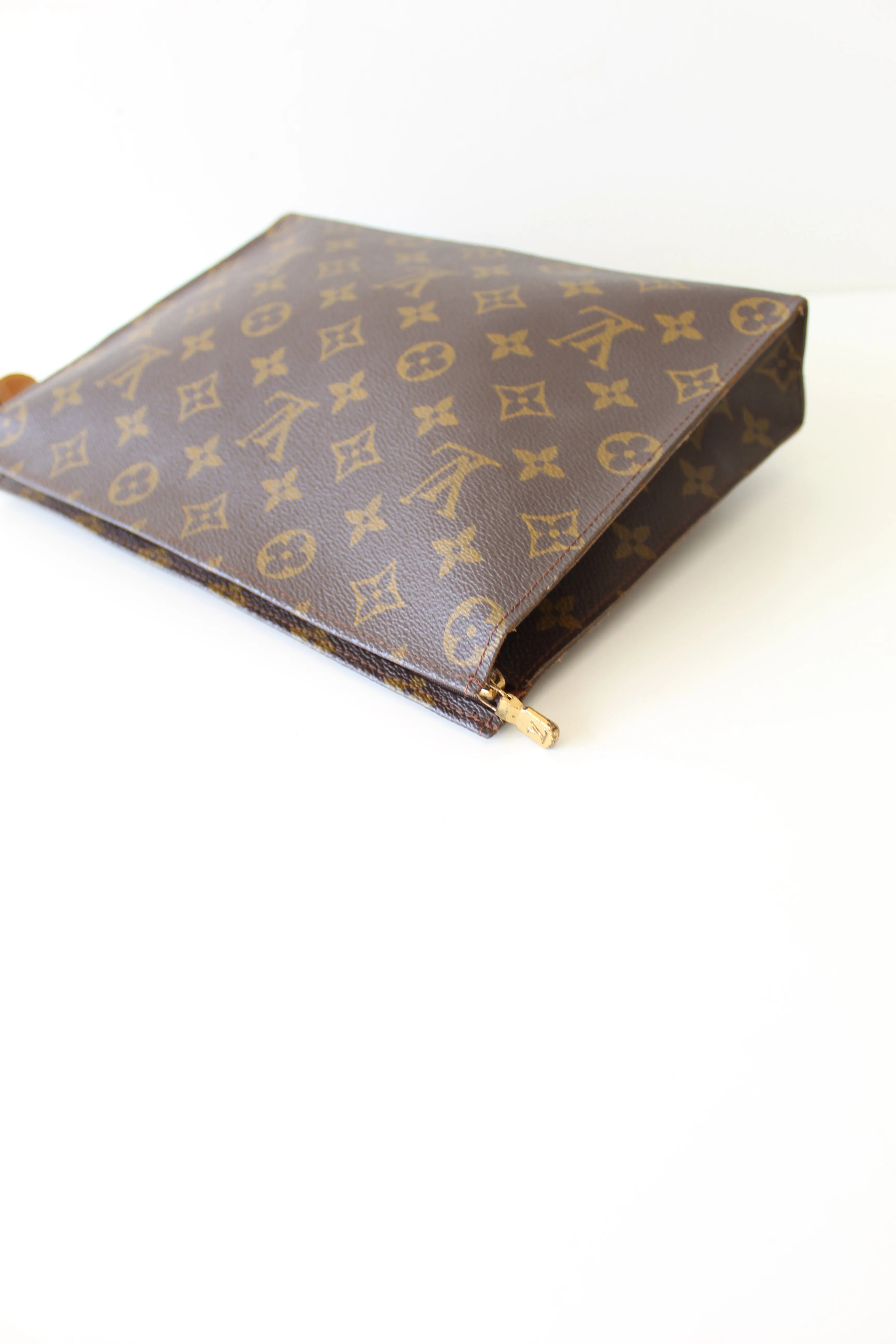 Louis Vuitton Clutch 26 Pouch