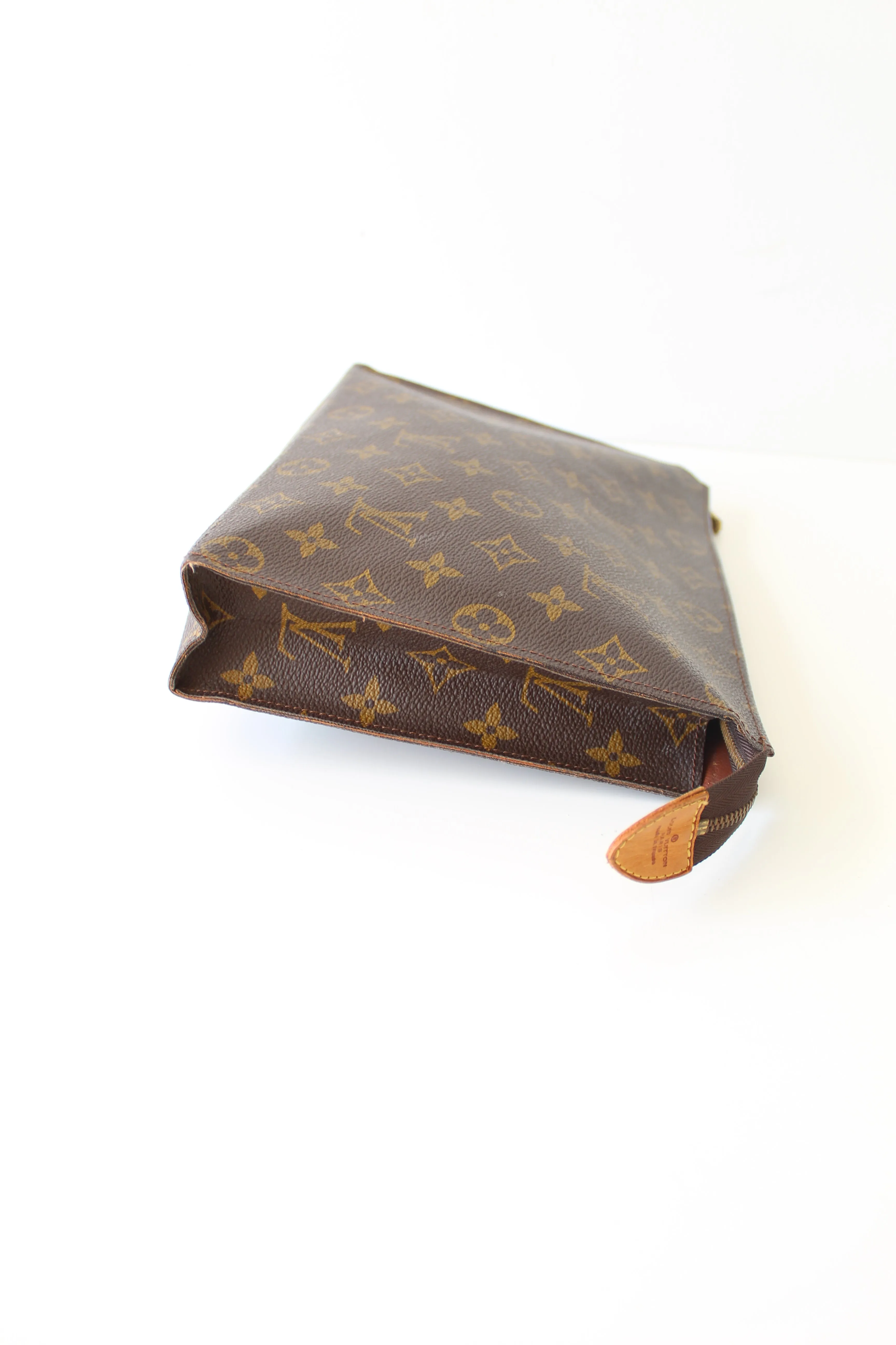 Louis Vuitton Clutch 26 Pouch