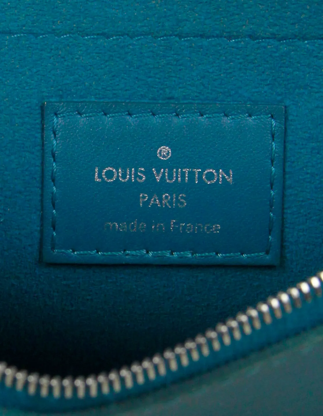 Louis Vuitton Cyan Neverfull Pochette Wristlet Bag