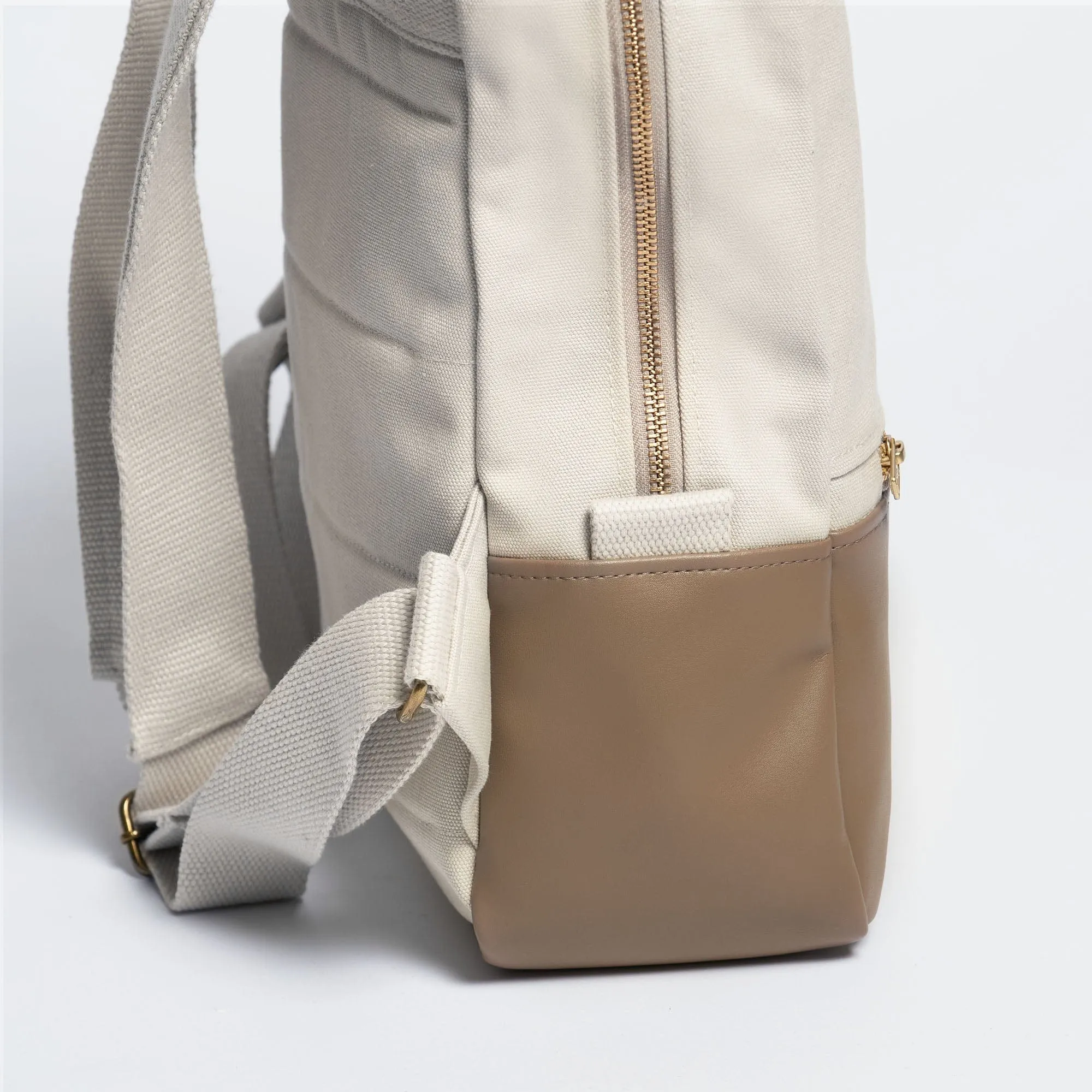 Natural Cotton Canvas Two-Tone Daypack | Sand & Mocha
