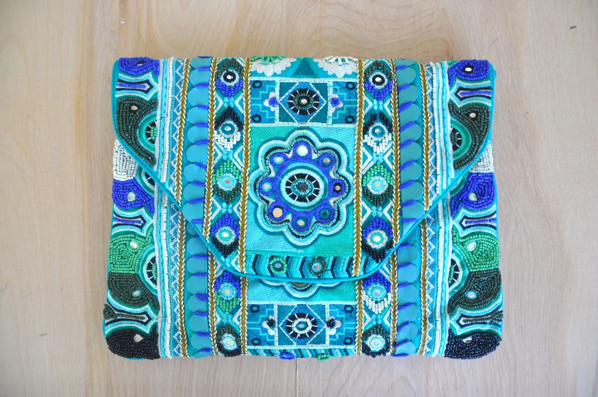The Glam Clutch