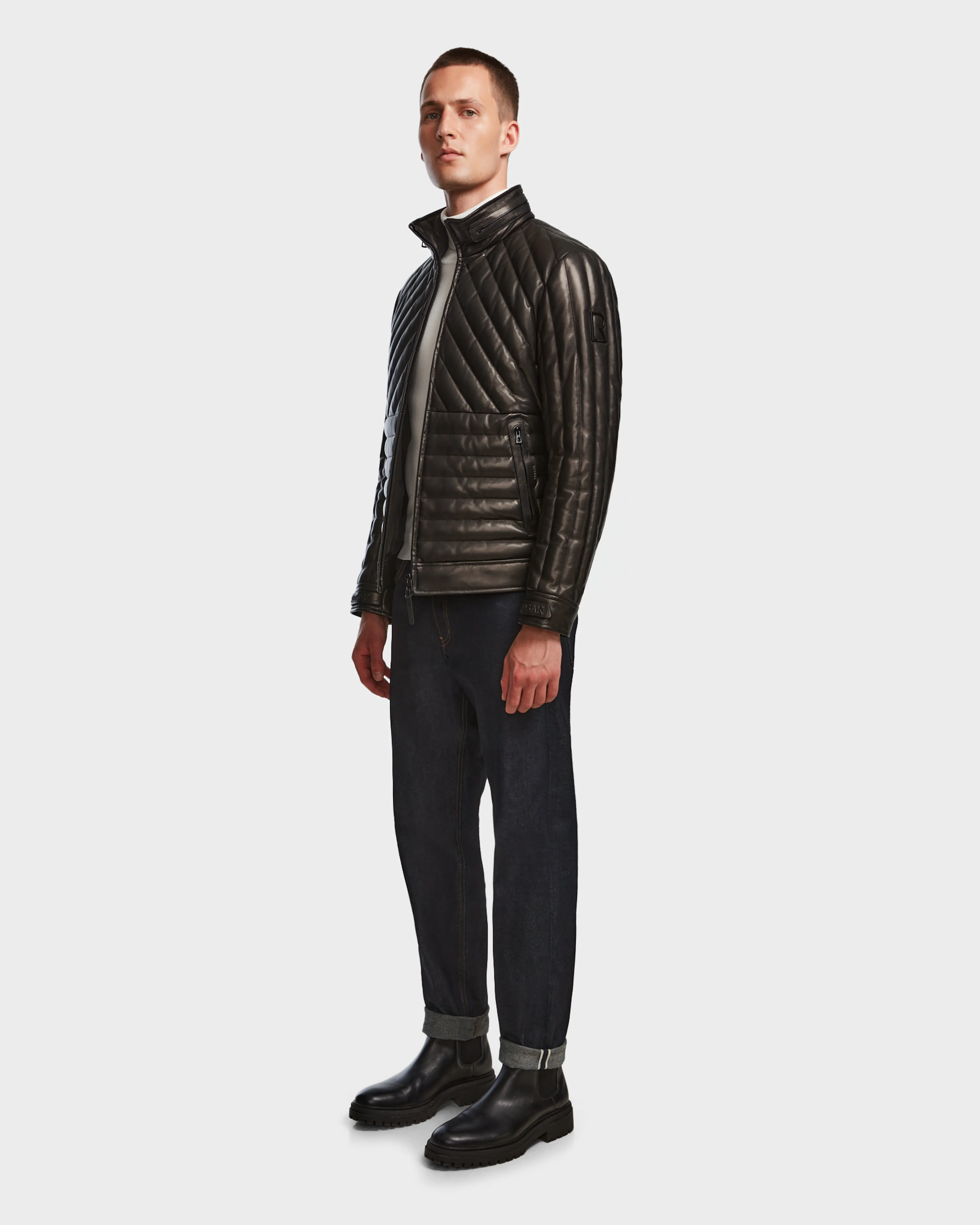 THOM - 6124594 Black