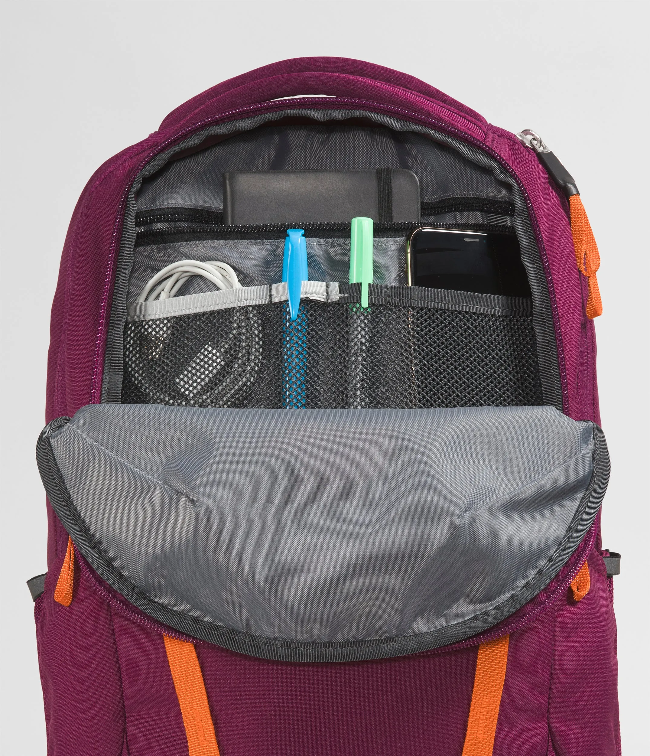 Vault 26 Backpack (Women's) - NF0A3VY3 - Past Season